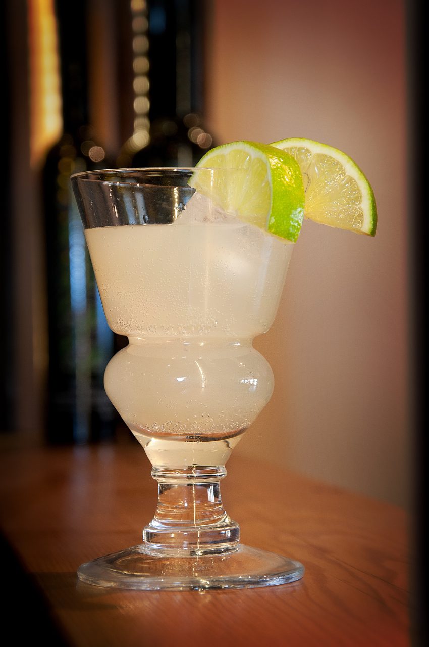 Absinthe Lemonade Drink Image